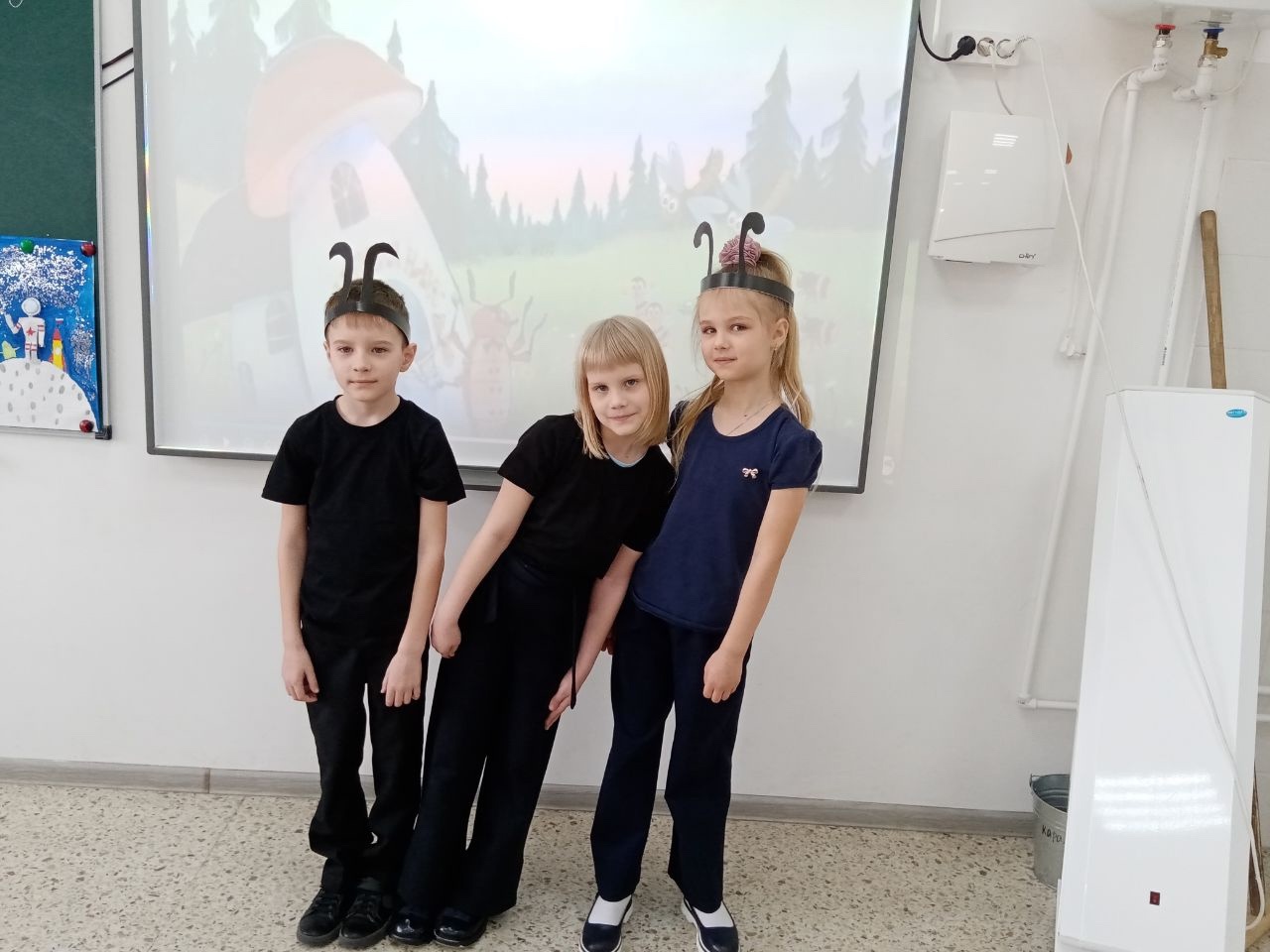 Театр в школе &amp;quot;Путешествие в сказку&amp;quot;.